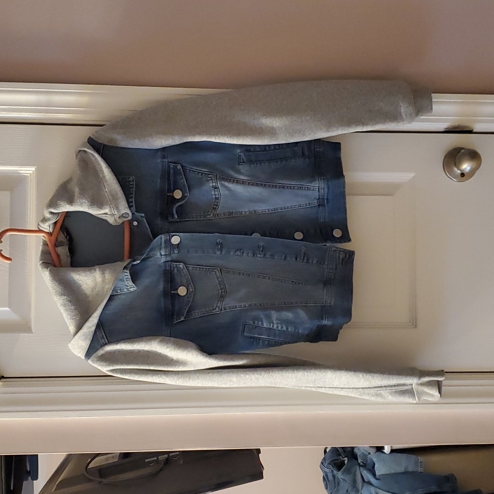 Ci Sono hooded denim jacket NWOT